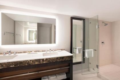 Hilton McLean Tysons Corner - image 21
