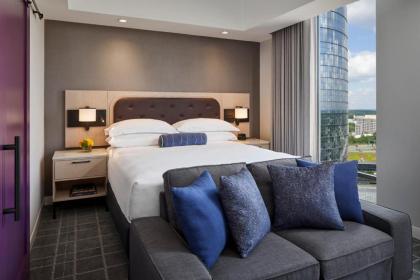 The Watermark Hotel - image 2