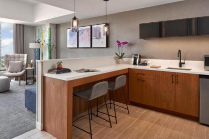 The Watermark Hotel - image 8