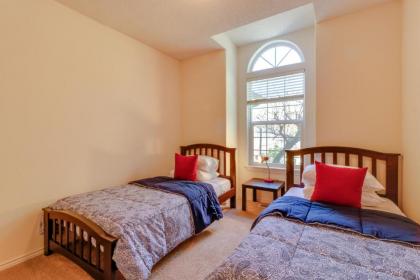 Green Cottage - image 15