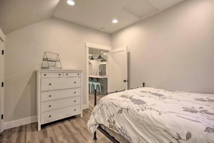 Chic Farmhouse with Creek in Heart of Wine Country! - image 8