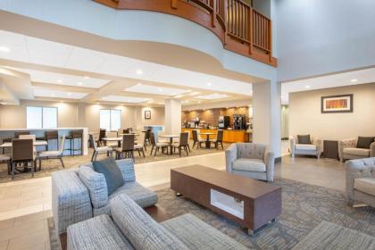 Wingate by Wyndham Mechanicsburg - image 10