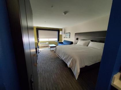 Holiday Inn Express & Suites - Harrisburg S - Mechanicsburg an IHG Hotel - image 10