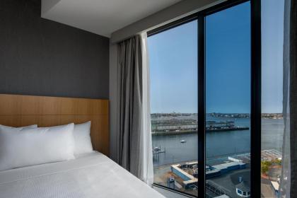 Hyatt Place Boston/Seaport District - image 13