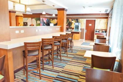 Fairfield Inn by Marriott Medford Long Island - image 9