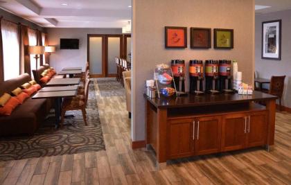 Hampton Inn Medford - image 20