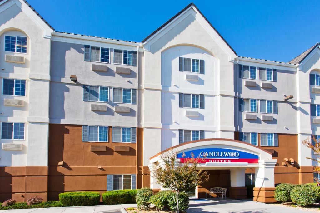 Candlewood Suites Medford an IHG Hotel - main image