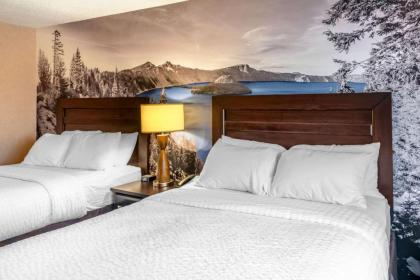 Clarion Pointe - image 11
