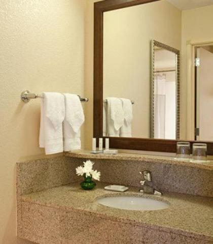 SpringHill Suites by Marriott Medford - image 12