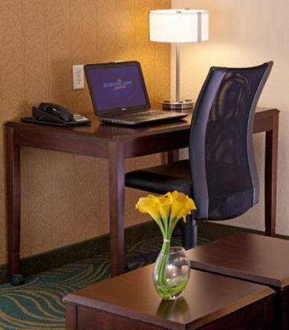 SpringHill Suites by Marriott Medford - image 8