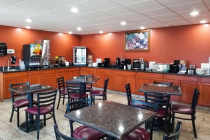 Rodeway Inn Medford - image 13