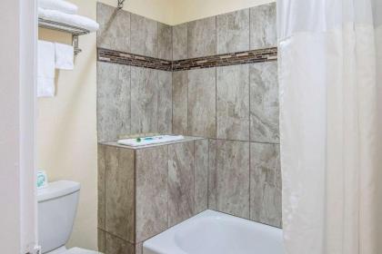 Rodeway Inn Medford - image 3