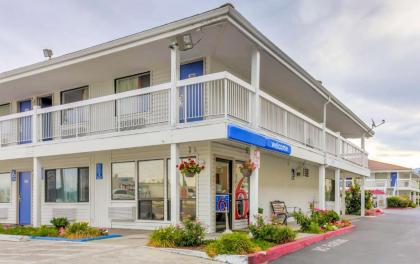 Motel 6 Medford Or