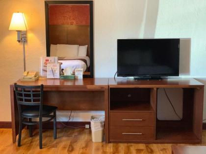 Red Carpet Inn Medford - image 11