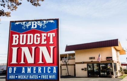Budget Inn of America - image 9