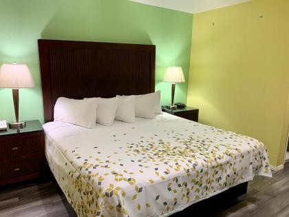Travelers Inn Medford I-5 - image 10