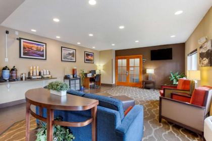 Comfort Inn South-Medford - image 11