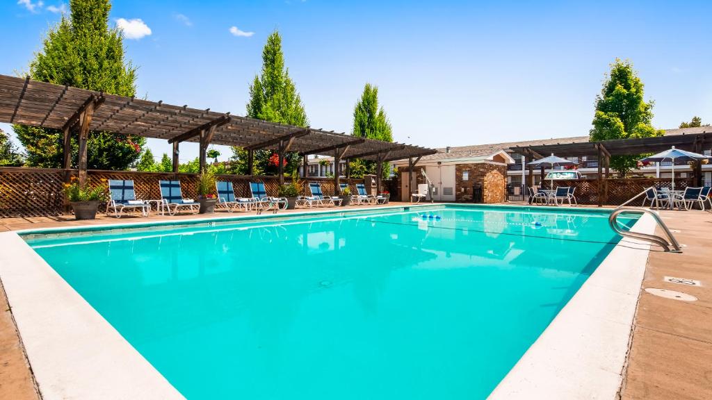 Best Western Horizon Inn - image 5