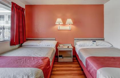 Motel 6-Medford OR - image 15