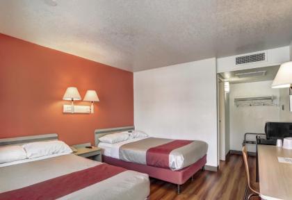 Motel 6-Medford OR - image 7