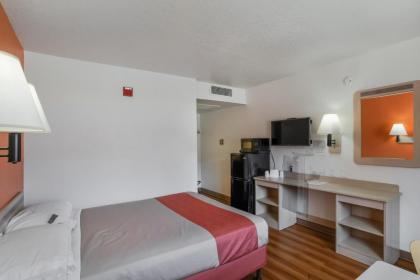 Motel 6-Medford OR - image 8