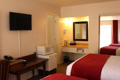 Sovana Inn - image 9