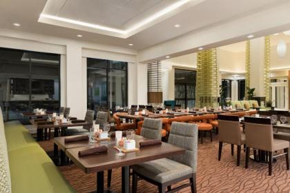 Hilton Garden Inn Medford - image 5