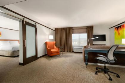 Hilton Garden Inn Medford - image 9