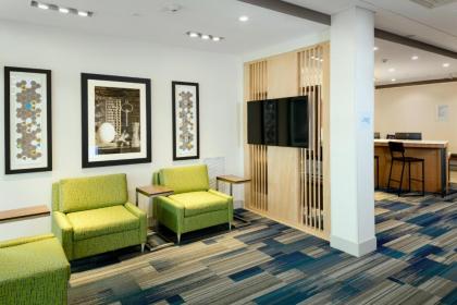 Holiday Inn Express & Suites - Medford an IHG Hotel - image 10