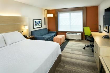 Holiday Inn Express & Suites - Medford an IHG Hotel - image 13