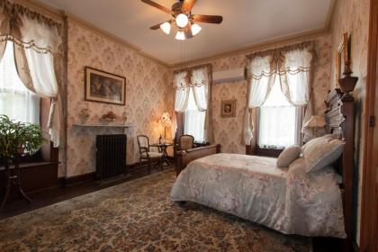 Gifford-Risley House Bed and Breakfast - image 8