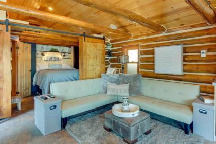 Little Log Cabin on Lake Washington - image 15