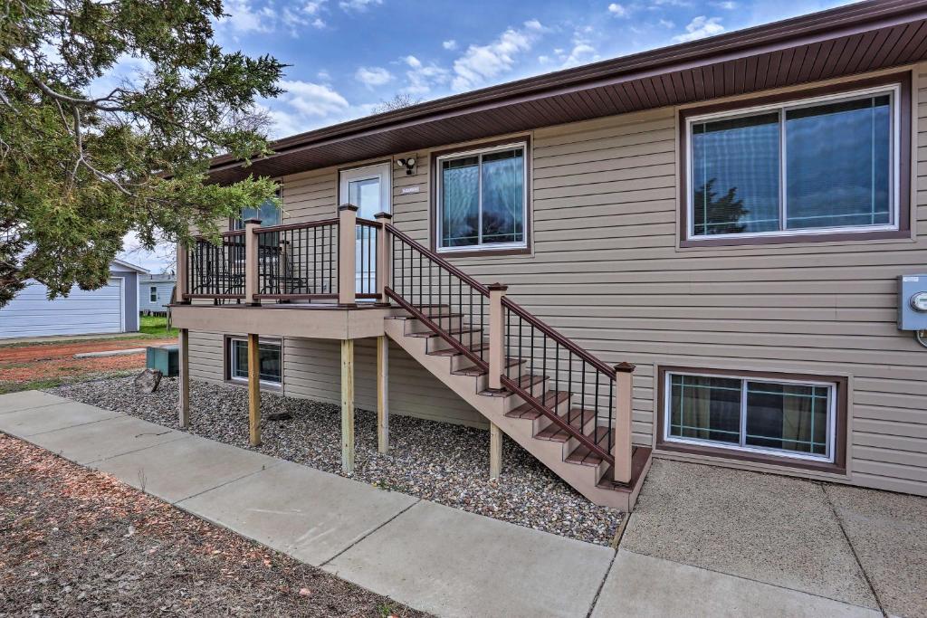 Downtown Medora Escape with Deck Near Trails and Sites - image 2