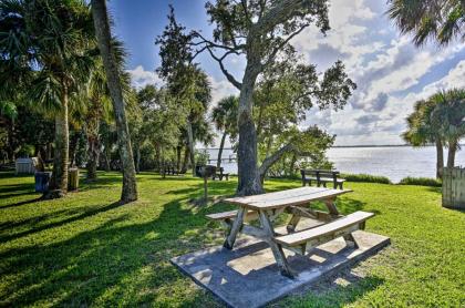 Home with Private Pool Less Than 1 Mi to Melbourne Beach - image 7