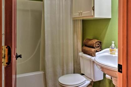 Roomy Riverfront Trout Valley Cabin with Fishing! - image 7
