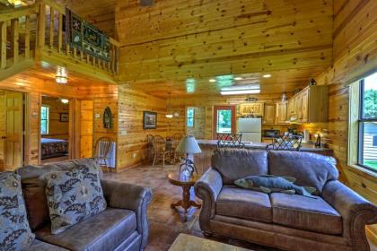 Dream Valley Mountain View Cabin with Covered Porch! - image 11