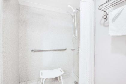 Travelodge by Wyndham Memphis - image 7