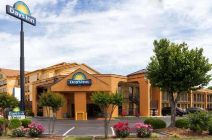 Days Inn by Wyndham Memphis - I40 and Sycamore View