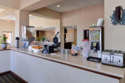 Americas Best Value Inn - Memphis - image 5
