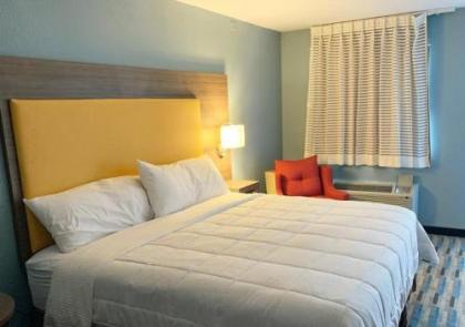 Budgetel Inn & Suites Memphis - image 2