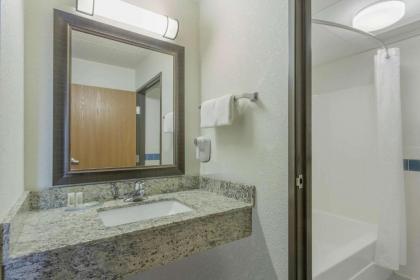AmericInn by Wyndham Menominee - image 15
