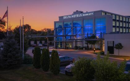 Delta Hotels by marriott milwaukee Northwest menomonee Falls Wisconsin