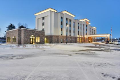 Hampton Inn & Suites Menomonie-UW Stout - image 14