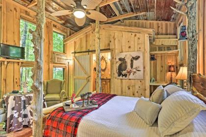 Intimate Treehouse Retreat for 2 by Mentone! - image 12