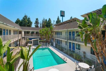 Motel 6-Merced CA - North - image 6