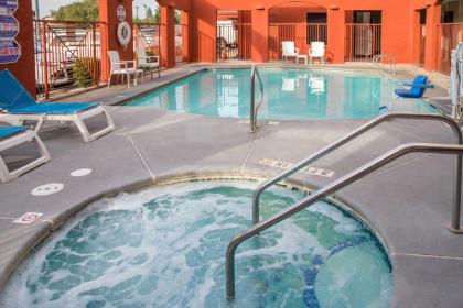 Quality Inn Merced Gateway to Yosemite - image 10