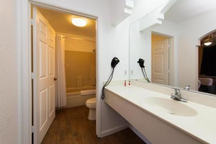 Travelodge by Wyndham Merced Yosemite - image 14