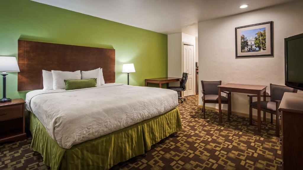 Best Western Inn - image 7