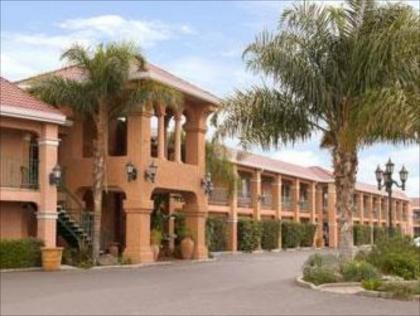 Merced Inn & Suites