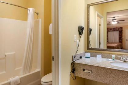 Quality Inn & Suites at The Outlets Mercedes/Weslaco - image 7